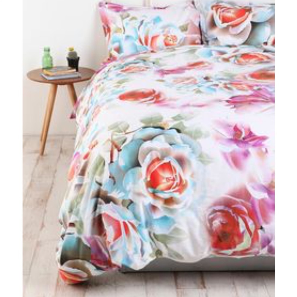 Saturated Roses Cotton Percale Duvet Cover queen